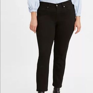 Levi’s Class Straight Fit Hypersoft in Soft Black Size 6 Medium (W28 L30…